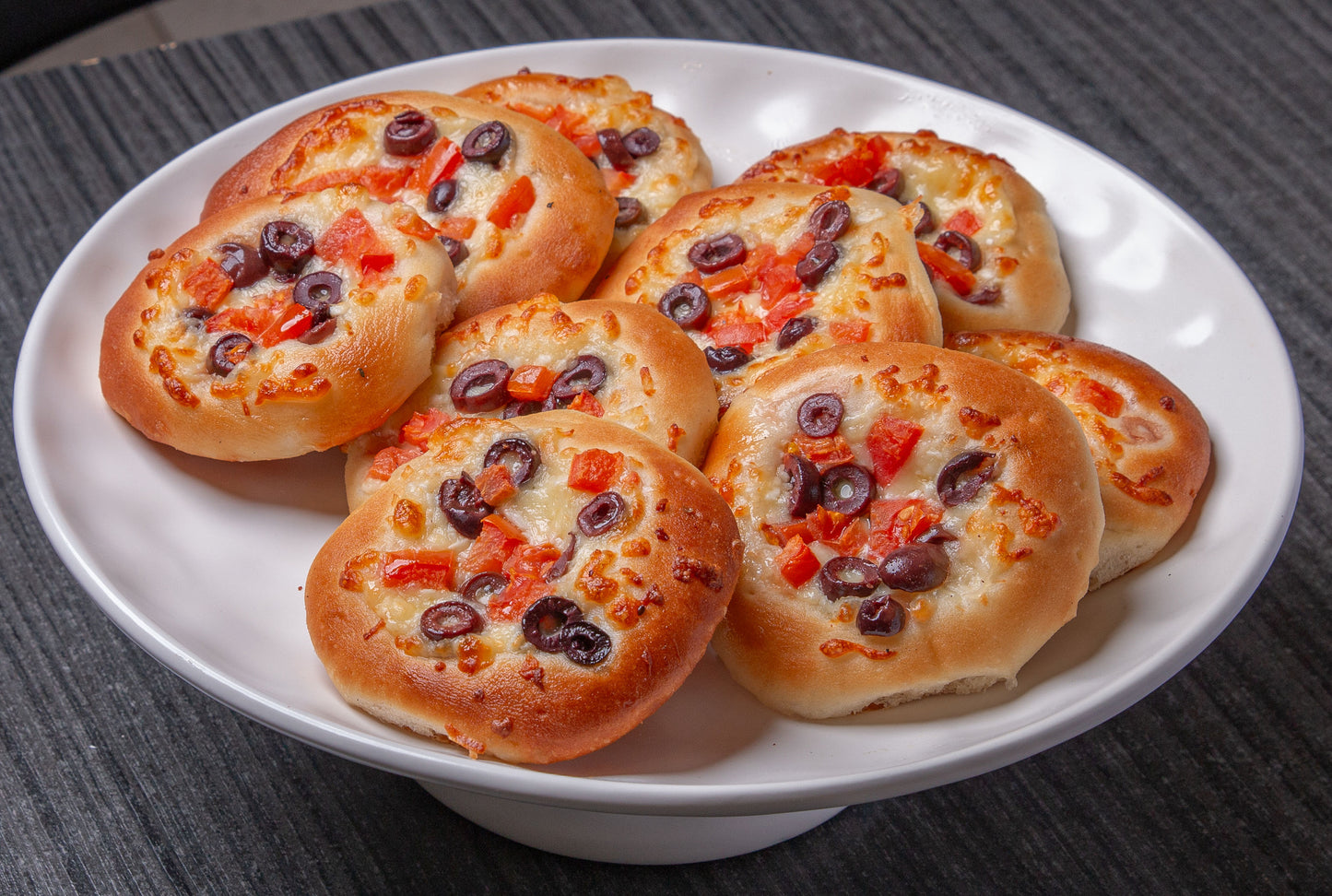 Cheese, Olive & Tomato Pizza Bites